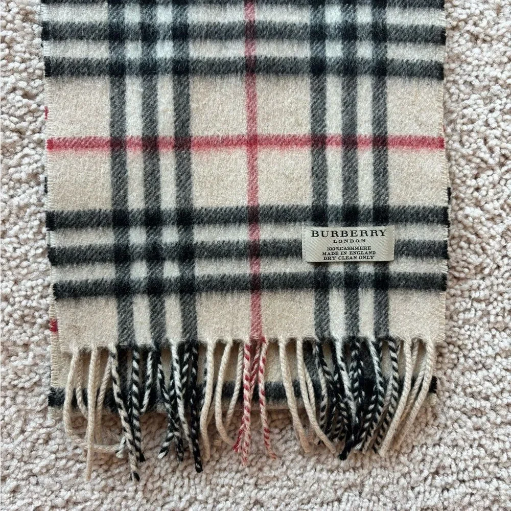 EUC Burberry Children’s Check Cashmere Scarf